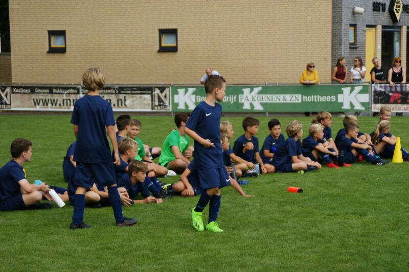 fotojeffmeijsvoetbal-shootnl02-09-202235jpg-1.jpg