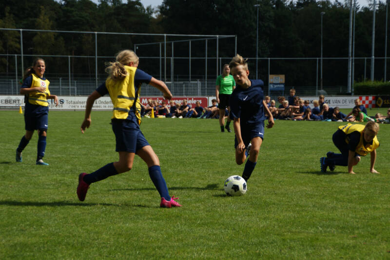 fotojeffmeijsvoetbal-shootnl02-09-20225jpg-1.jpg