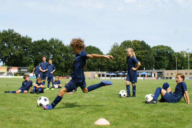 fotojeffmeijsvoetbal-shootnl30-08-202232jpg.jpg