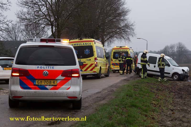 frontaleaanrijdinginoverloon24-01-20161.jpg