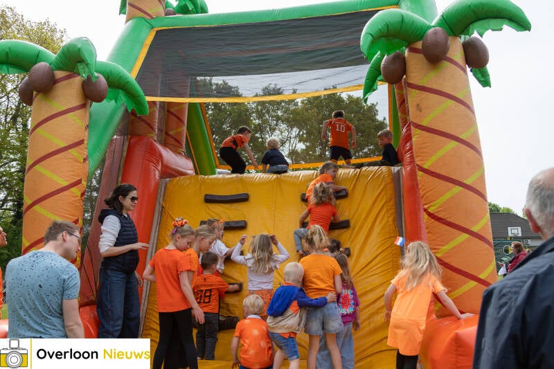 geslaagde-koningsdag-feest-voor-jong-en-oud-27-04-2026-70-standard.jpg