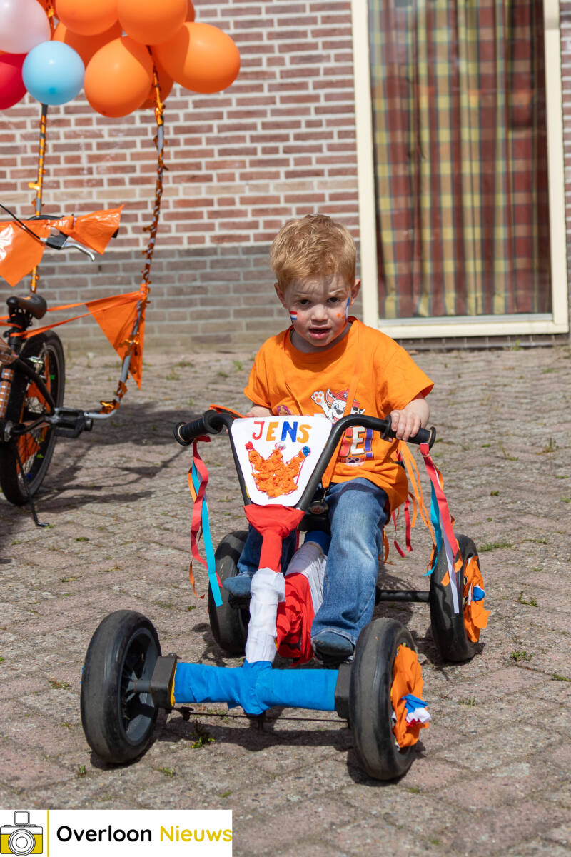 geslaagde-koningsdag-feest-voor-jong-en-oud-27-04-2026-93-standard.jpg
