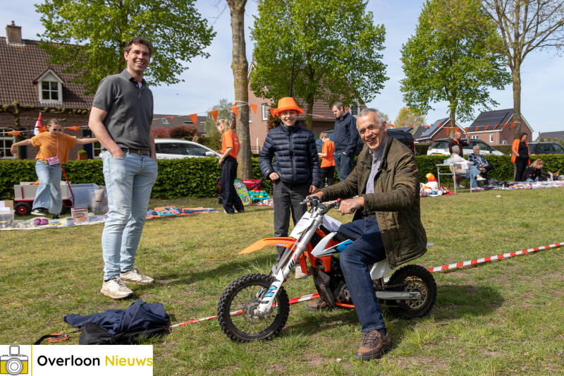 geslaagde-koningsdag-feest-voor-jong-en-oud-27-04-2026-98-standard-03xubh.jpg