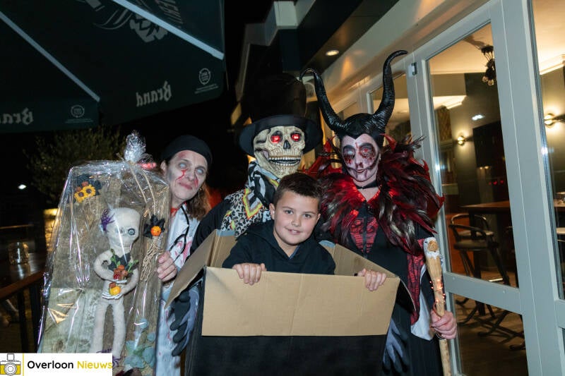 griezelige-tocht-vol-hartkloppingen-maar-iedereen-komt-veilig-thuis-25-10-2024-49-standard-uo3sgp.jpg