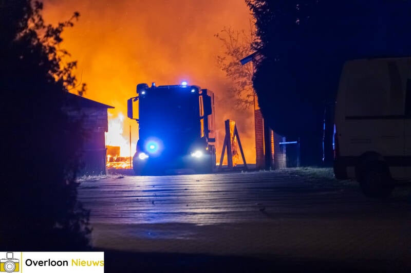 grote-brand-op-chaletpark-in-overloon-meerdere-chalets-verwoest-25-09-2025-15-standard.jpg