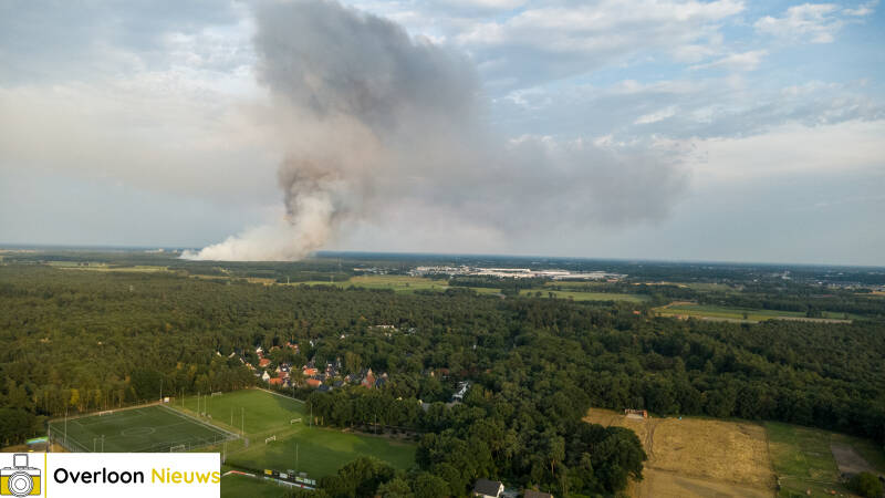 grote-natuurbrand-in-oostrum_-rookpluim-goed-zichtbaar-vanuit-overloon-03-08-2026-8-standard.jpg