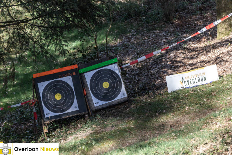 handboogschutters-testen-hun-vaardigheden-tijdens-bijzondere-wedstrijd-op-terrein-oorlogsmuseum-overloon-05-04-2025-19-standard.jpg
