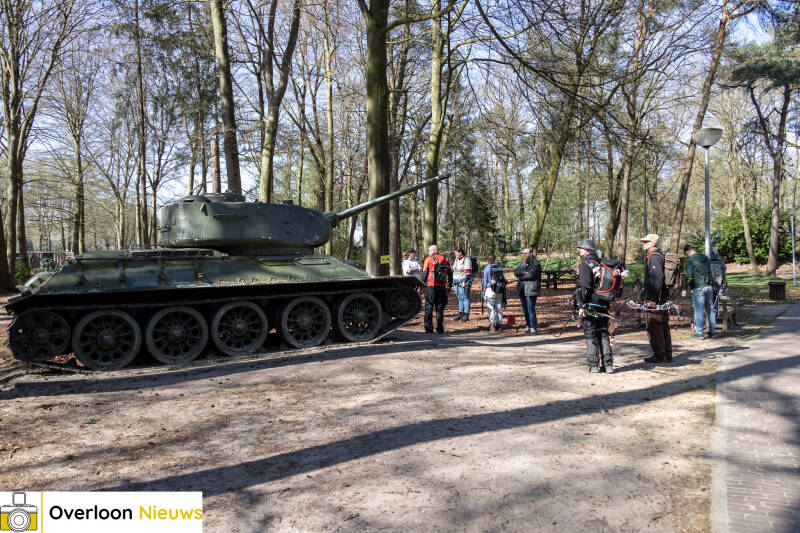 handboogschutters-testen-hun-vaardigheden-tijdens-bijzondere-wedstrijd-op-terrein-oorlogsmuseum-overloon-05-04-2025-37-standard.jpg