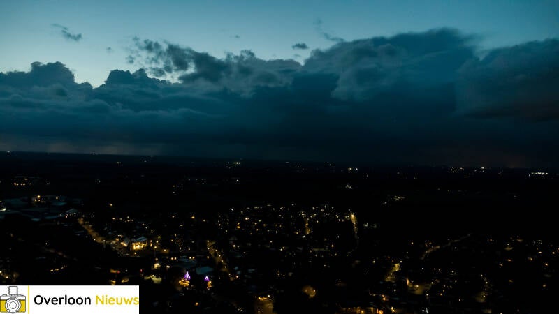 het-bliksemt-boven-overloon-20-08-2026-4-standard.jpg