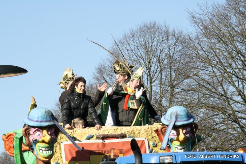 overloon carnaval optocht  06-03-2011 (125).JPG
