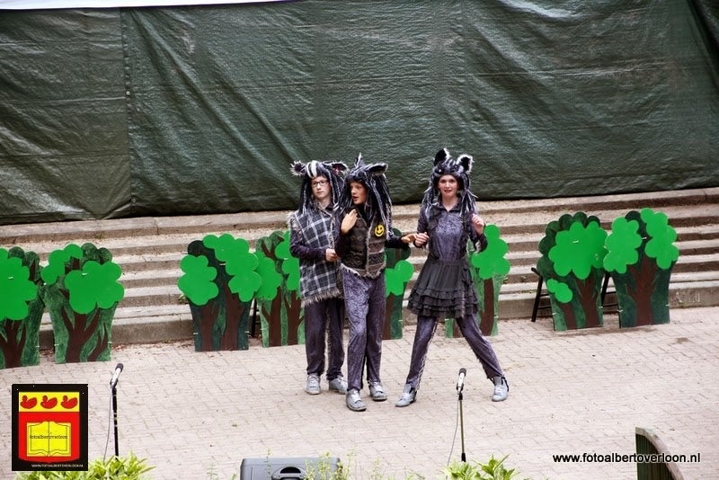 Roodkapje Openluchttheater Overloon 31-07-2013 (10).JPG