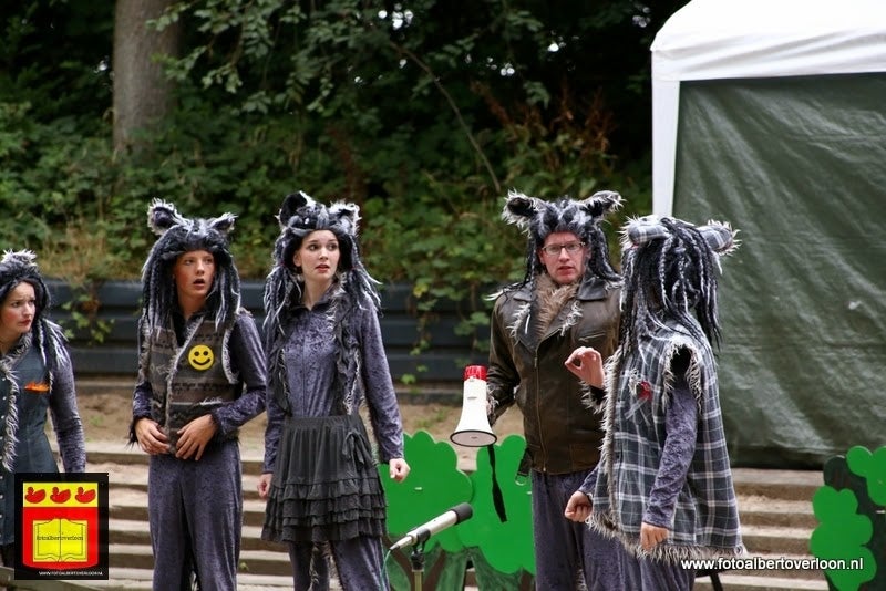Roodkapje Openluchttheater Overloon 31-07-2013 (27).JPG