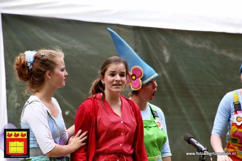 Roodkapje Openluchttheater Overloon 31-07-2013 (54).JPG