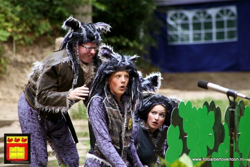 Roodkapje Openluchttheater Overloon 31-07-2013 (57).JPG