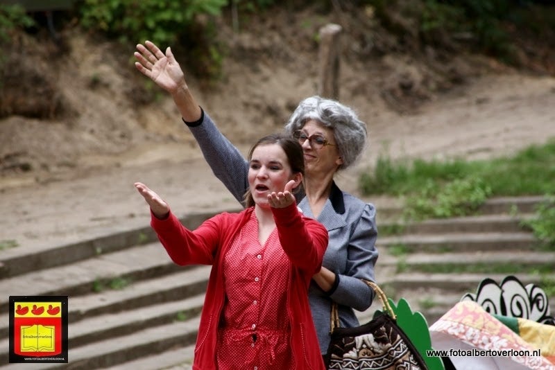 Roodkapje Openluchttheater Overloon 31-07-2013 (67).JPG