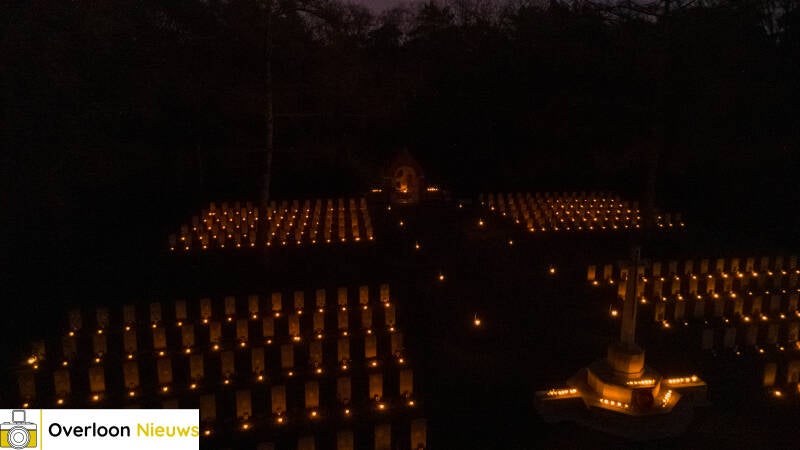 indrukwekkende-herdenking-op-overloon-war-cemetery-24-12-2025-44-standard-dyrhn8.jpg