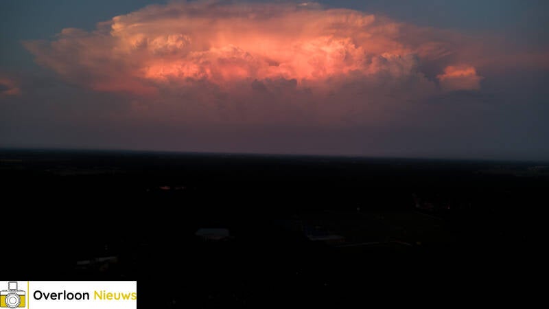is-deze-opvallende-wolk-een-teken-van-naderend-onweer-26-06-2026-1-standard.jpg