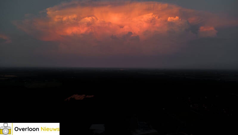 is-deze-opvallende-wolk-een-teken-van-naderend-onweer-26-06-2026-2-standard.jpg