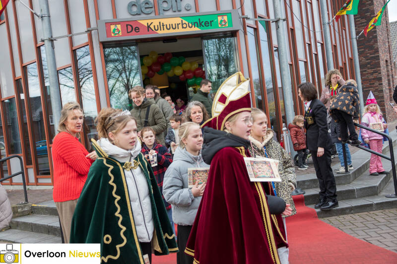 jeugdcarnaval-de-huibuuke-viert-66-jarig-jubileum-08-02-2025-012-standard.jpg