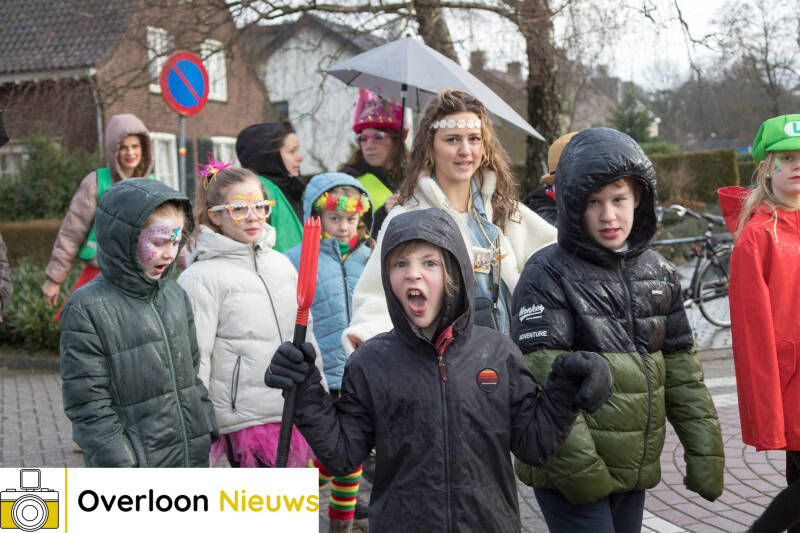 kindcentrum-tloont-viert-carnaval-met-kleurrijke-carnavalsoptocht-09-02-2024-44.jpg