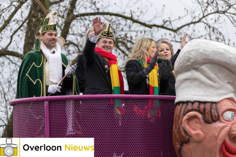kleurrijke-carnavalsoptocht-brengt-vreugde-en-gezelligheid-11-02-2024--19.jpg