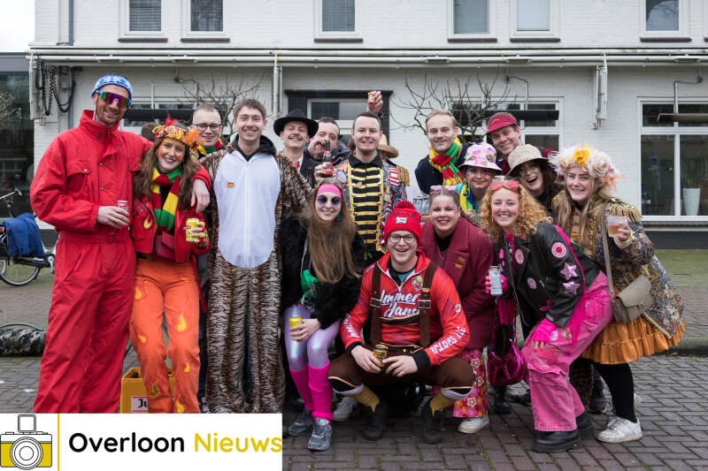 kleurrijke-carnavalsoptocht-brengt-vreugde-en-gezelligheid-11-02-2024--20.jpg