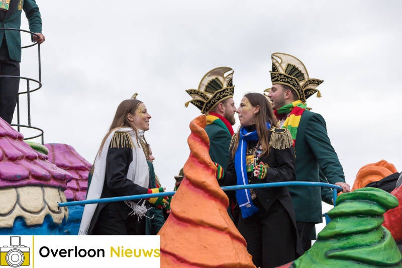 kleurrijke-carnavalsoptocht-brengt-vreugde-en-gezelligheid-11-02-2024--24.jpg
