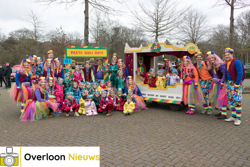 kleurrijke-carnavalsoptocht-brengt-vreugde-en-gezelligheid-11-02-2024--4.jpg