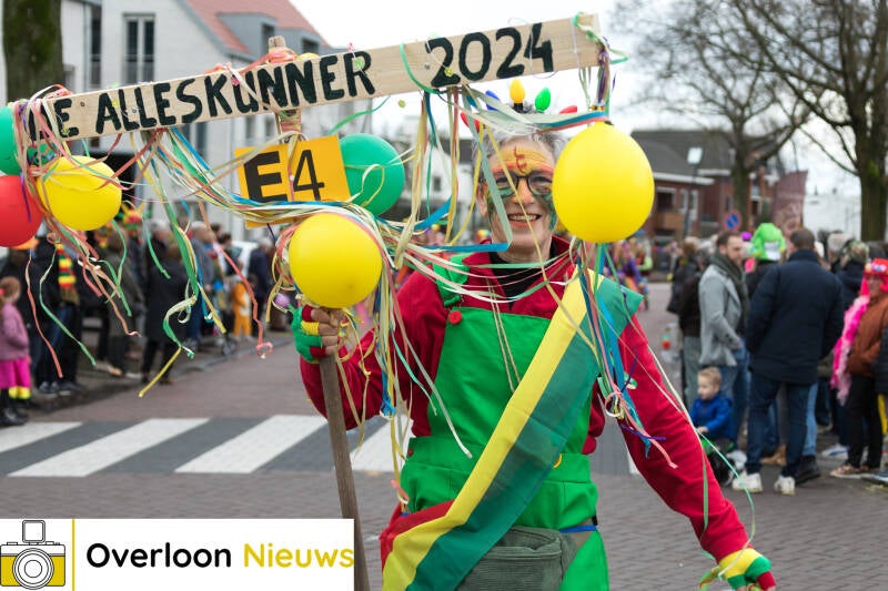 kleurrijke-carnavalsoptocht-brengt-vreugde-en-gezelligheid-11-02-2024--67.jpg