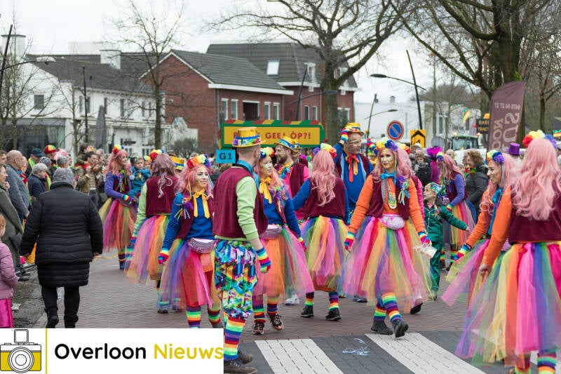 kleurrijke-carnavalsoptocht-brengt-vreugde-en-gezelligheid-11-02-2024--69.jpg