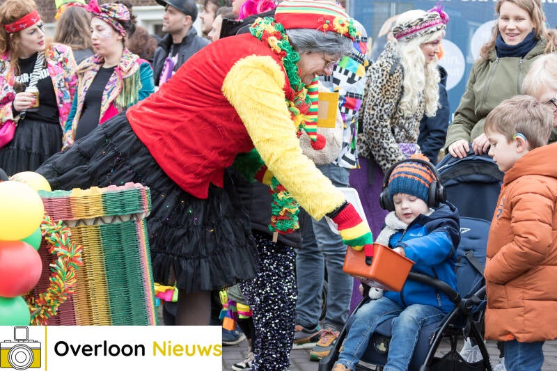 kleurrijke-carnavalsoptocht-brengt-vreugde-en-gezelligheid-11-02-2024--98.jpg