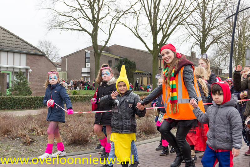 kleurrijkeoptochtJosefschool21-02-2020--16.jpg