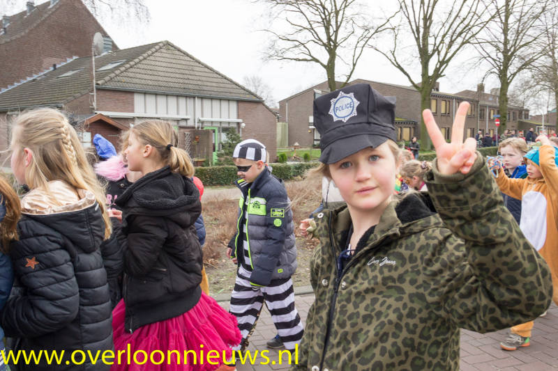 kleurrijkeoptochtJosefschool21-02-2020--26.jpg