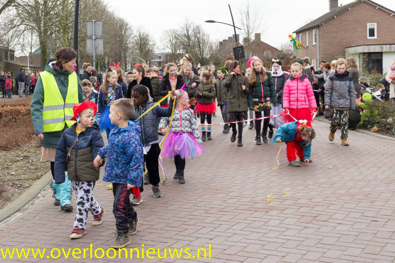 kleurrijkeoptochtJosefschool21-02-2020--30.jpg