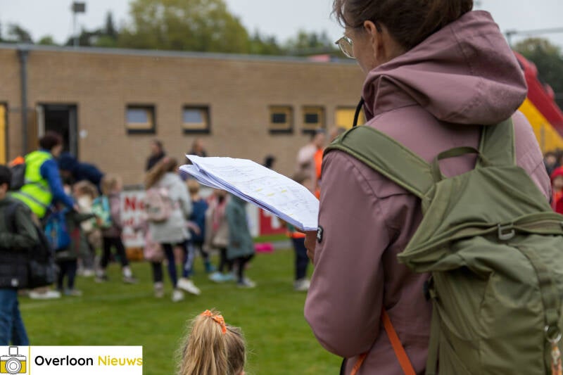 koningsspelen-in-overloon_-een-sportieve-ochtend-ondanks-het-weer-17-04-2025-11-standard.jpg