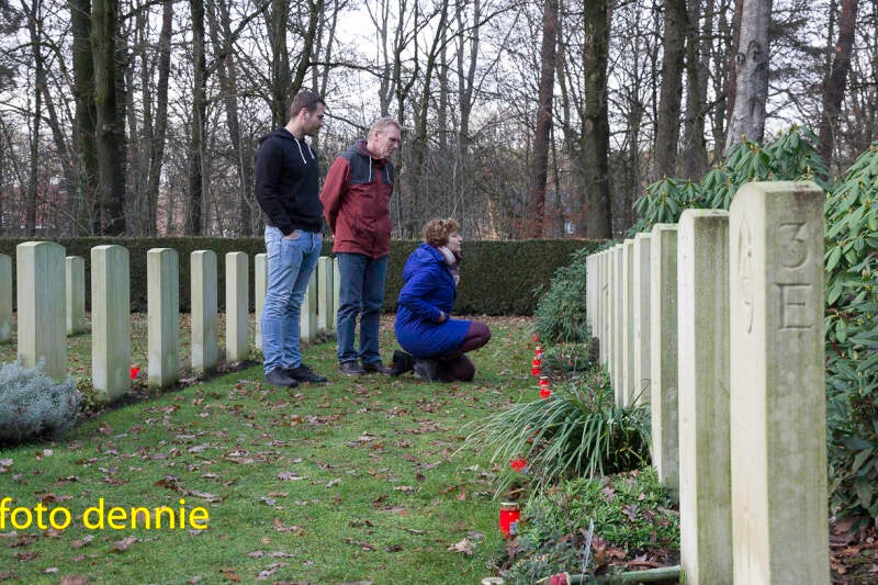 lichtjesopoorlogsgraven2022-24-12-2022---28.jpg