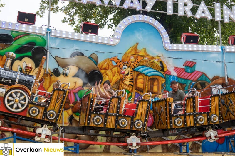 lo-nse-kermis-officieel-van-start-met-feestelijke-opening-15-08-2026-15-standard.jpg