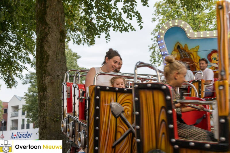 lo-nse-kermis-officieel-van-start-met-feestelijke-opening-15-08-2026-16-standard.jpg