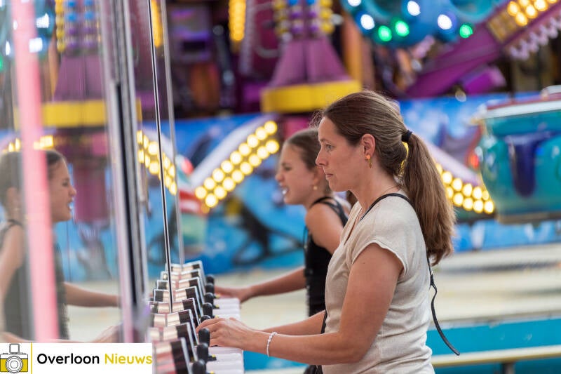 lo-nse-kermis-officieel-van-start-met-feestelijke-opening-15-08-2026-25-standard.jpg
