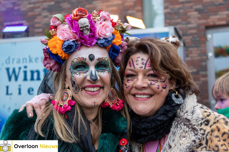 loe-n-viert-carnaval-met-spetterend-hui-buute-01-03-2025-63-standard.jpg