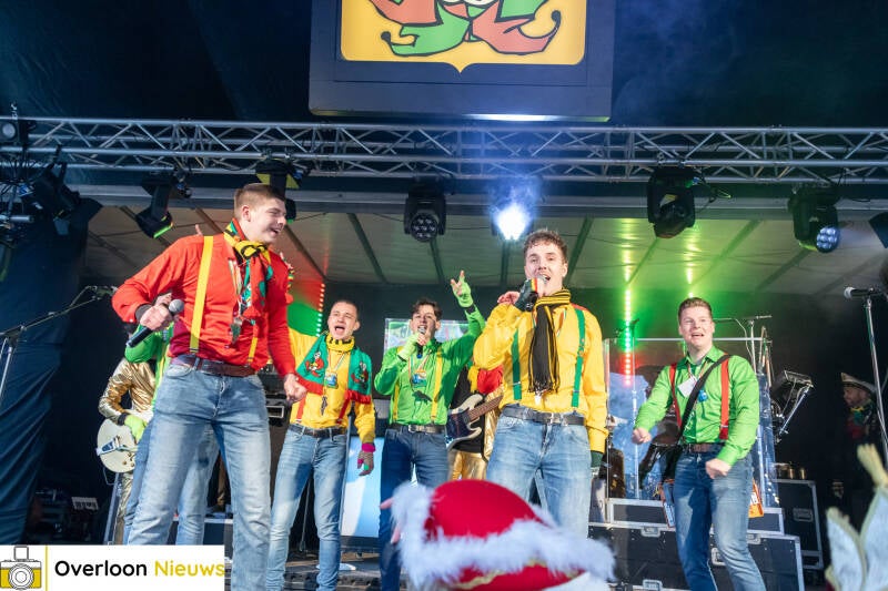 loe-n-viert-carnaval-met-spetterend-hui-buute-01-03-2025-66-standard.jpg