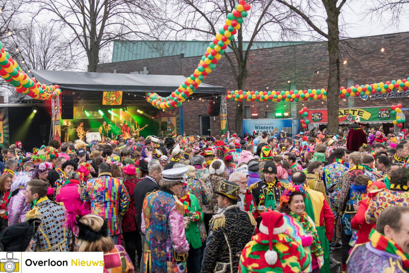 loe-n-viert-carnaval-met-spetterend-hui-buute-01-03-2025-81-standard.jpg