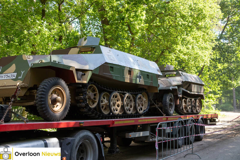 militracks-2025_-historische-voertuigen-arriveren-in-overloon-16-05-2025-02-standard-7h7fdc.jpg