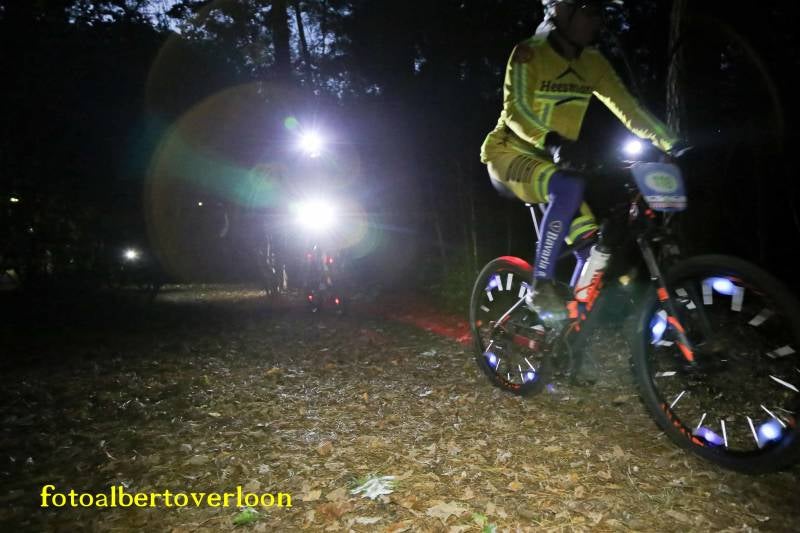 nightbiketocht14-10-201720.jpg