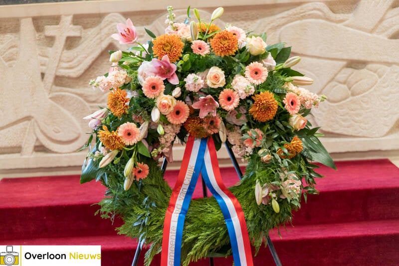 overloon-herdenkt-slachtoffers-tweede-wereldoorlog-04-05-2025-05-standard.jpg