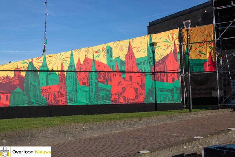 overloon-maakt-zich-op-voor-het-grote-elfde-van-de-elfde-pleinfeest-vo-r-de-kerk-op-t-plein-07-11-2025-02-standard.jpg