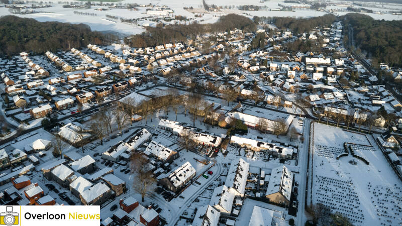 overloon-onder-een-witte-sneeuwdeken-06-01-2025-8-standard.jpg