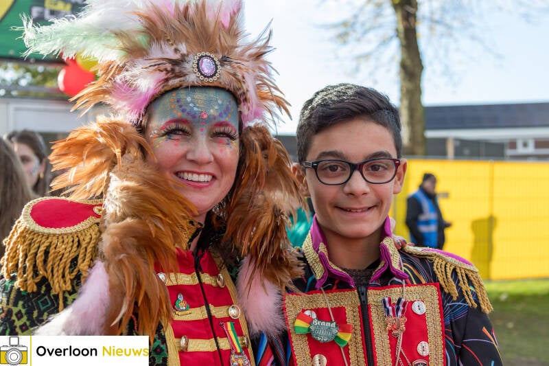 overloons-elfde-van-de-elfde-pleinfeest-groeit-uit-tot-de-carnavalsopener-in-brabant-11-11-2024-135-standard.jpg