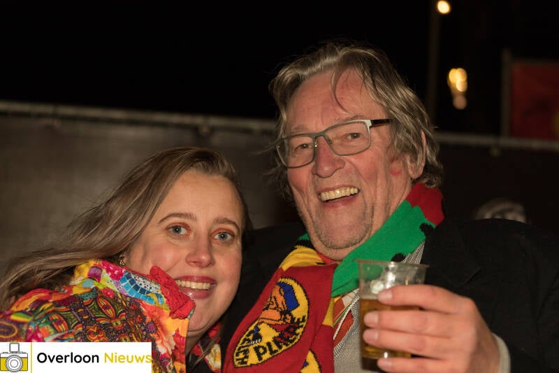 overloons-elfde-van-de-elfde-pleinfeest-groeit-uit-tot-de-carnavalsopener-in-brabant-11-11-2024-281-standard.jpg