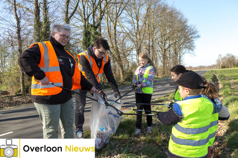 scouting-helpt-een-handje-bij-landelijke-opschoondag19-03-2022--3.jpg